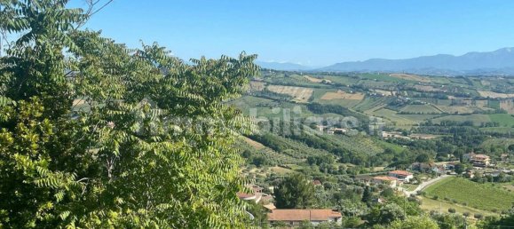 Квартира с 2 спальнями в Торторето, Италия № 345358 35