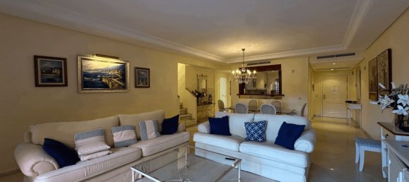 3 bedrooms Penthouse in Estepona, Spain No. 133590 9