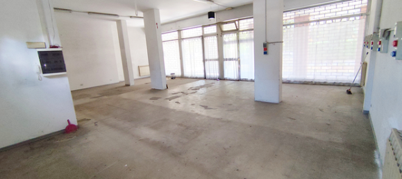 2-Zimmer Gewerbliche Immobilie in Seregno, Italy, Nr. 292231 5