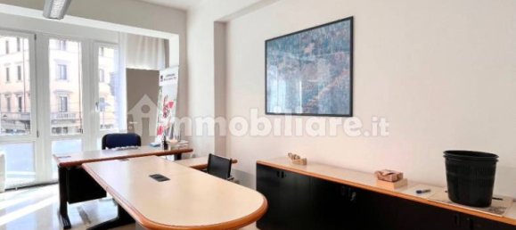 Офис с 5 комнатами в Падуя, Италия № 154100 11