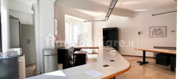 Офис с 5 комнатами в Падуя, Италия № 154100 9