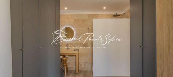 3 bedrooms Villa in Carpentras, France No. 301827 9