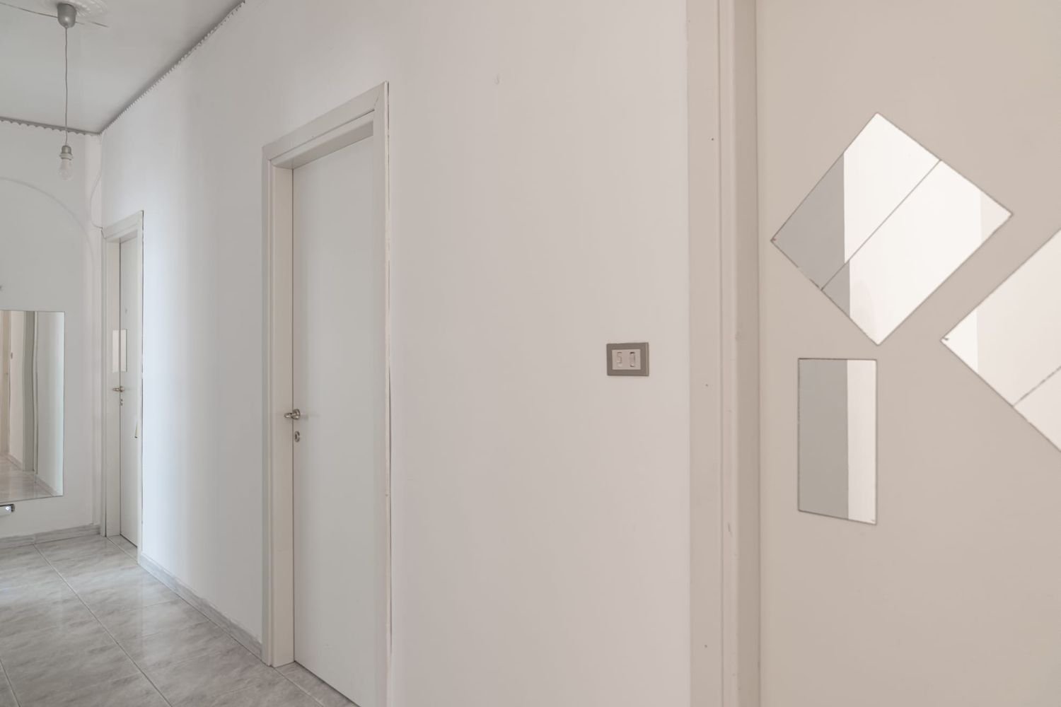 5 bedrooms Apartment in Cagliari, Italy No. 369023