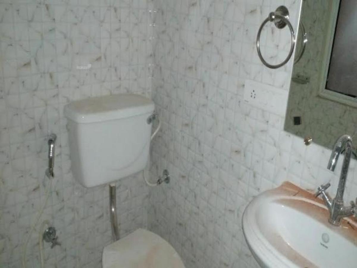 2 bedrooms House in Noida, India No. 66533