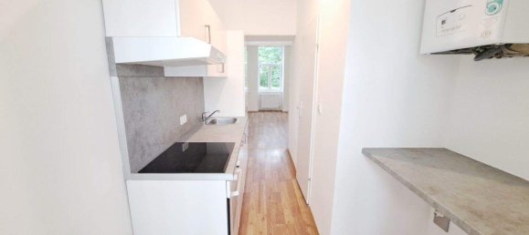 2 rooms Apartment in Vienna, Austria No. 135929 3