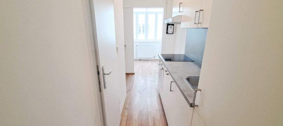 2 rooms Apartment in Vienna, Austria No. 135929 4