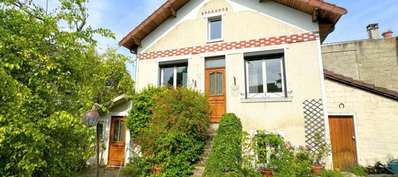 3 bedrooms House in Cachan, France No. 179319 5