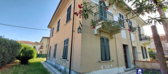 4 غرف نوم منزل في Carrara, Italy رقم 48098 13