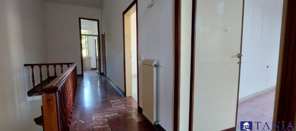 4 غرف نوم منزل في Carrara, Italy رقم 48098 11