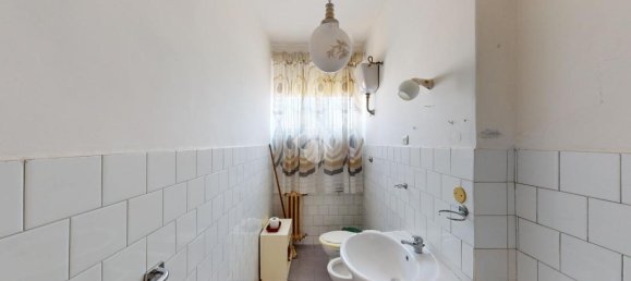 Квартира с 4 комнатами в Бриндизи, Италия № 146108 28