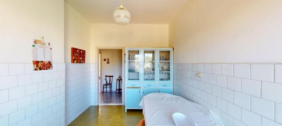 Квартира с 4 комнатами в Бриндизи, Италия № 146108 10