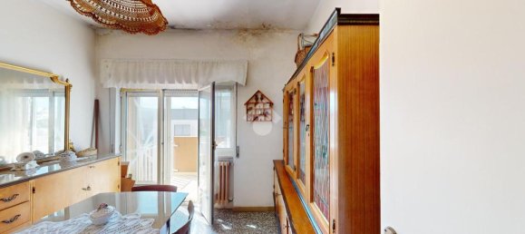 Квартира с 4 комнатами в Бриндизи, Италия № 146108 24