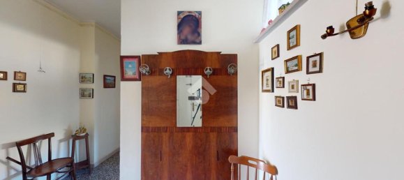 Квартира с 4 комнатами в Бриндизи, Италия № 146108 2