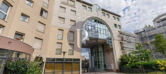 Apartamento de 2 dormitorios en Sceaux, France No. 175685 32