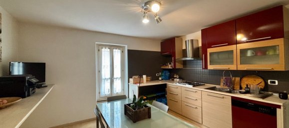 5-salle Appartement à Ivrea, Italy No. 289951 2