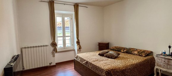 5-salle Appartement à Ivrea, Italy No. 289951 9