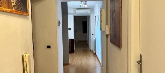 5-salle Appartement à Ivrea, Italy No. 289951 6