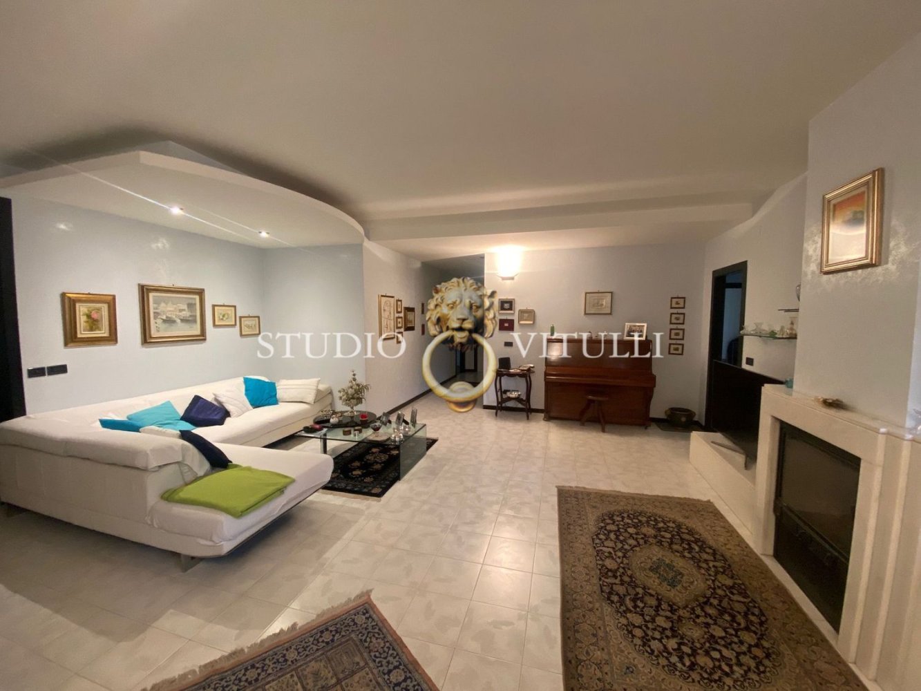 5 rooms Duplex in Bari, Italy No. 90310