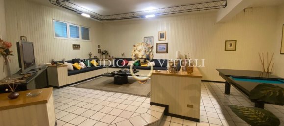 5 rooms Duplex in Bari, Italy No. 90310 24