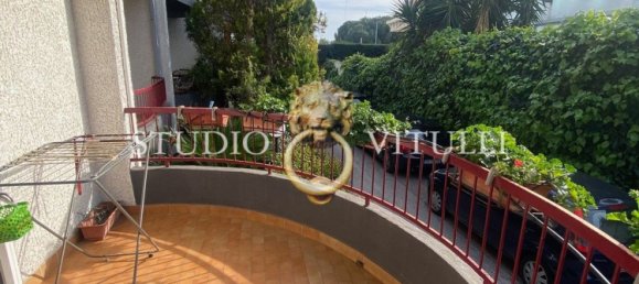 5 rooms Duplex in Bari, Italy No. 90310 4