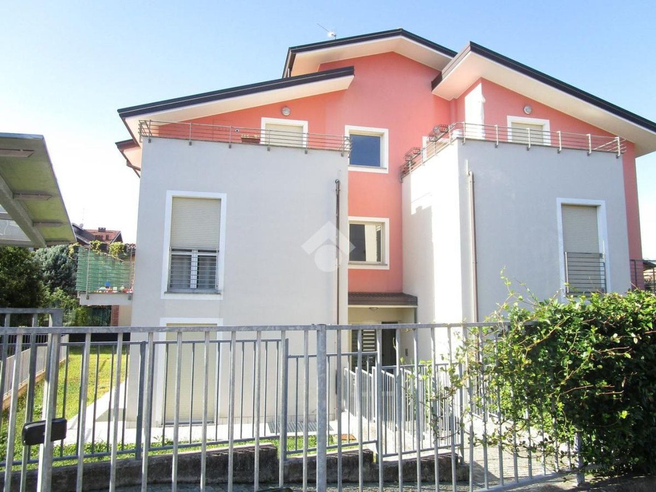 Apartamento de 3 habitaciónes en Renate, Italy No. 234733
