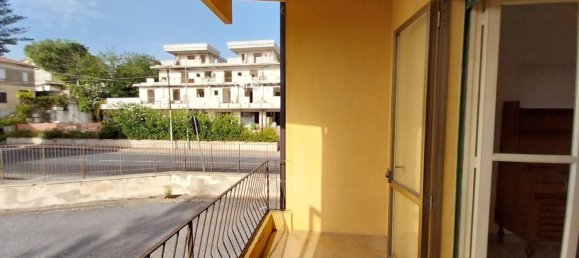 5 rooms Apartment in Bonifati, Italy No. 71774 10