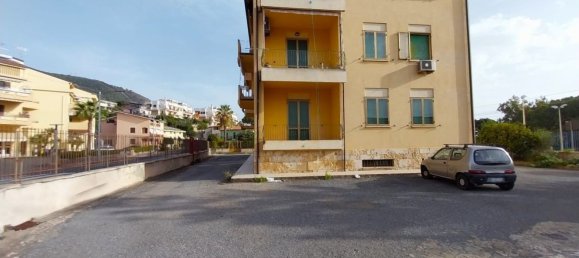 5 rooms Apartment in Bonifati, Italy No. 71774 11