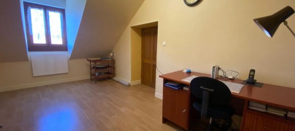 5 bedrooms House in Cusset, France No. 266273 7