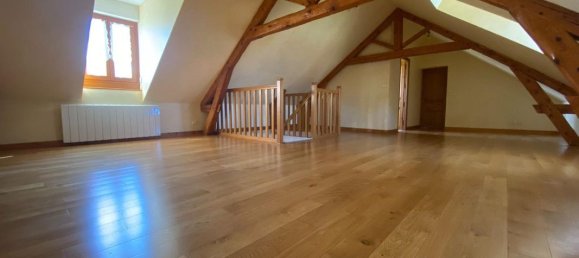 5 bedrooms House in Cusset, France No. 266273 6