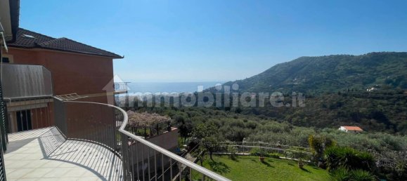 Villa de 3 dormitorios en Alassio, Italy No. 316436 2