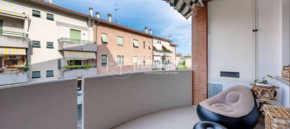 Apartamento de 2 dormitorios en Reggio Emilia, Italy No. 332968 11