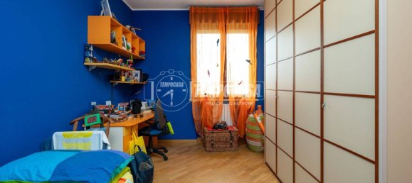 Apartamento de 2 dormitorios en Reggio Emilia, Italy No. 332968 14