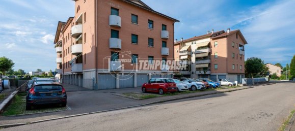 Apartamento de 2 dormitorios en Reggio Emilia, Italy No. 332968 4