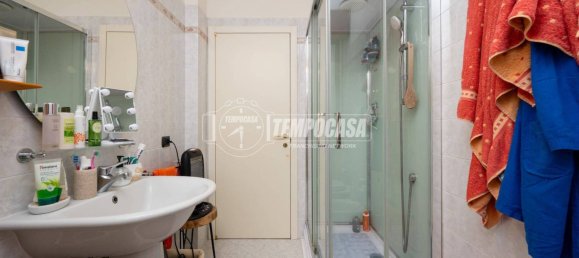 Apartamento de 2 dormitorios en Reggio Emilia, Italy No. 332968 23