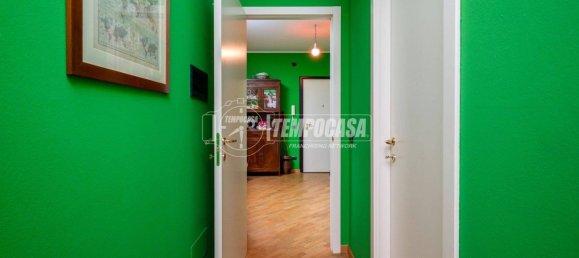 Apartamento de 2 dormitorios en Reggio Emilia, Italy No. 332968 24