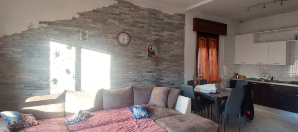 3 bedrooms House in Monte Marenzo, Italy No. 365521 2