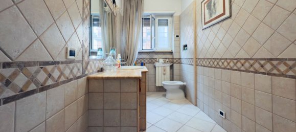 3 Schlafzimmer Wohnung in Rome, Italy, Nr. 321590 19