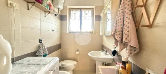 3 Schlafzimmer Wohnung in Naples, Italy, Nr. 54731 14