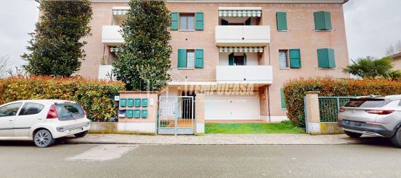 3-salle Appartement à Carpi, Italy No. 191130 16