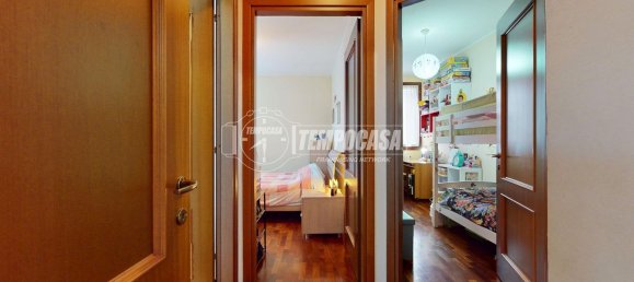 3-salle Appartement à Carpi, Italy No. 191130 7