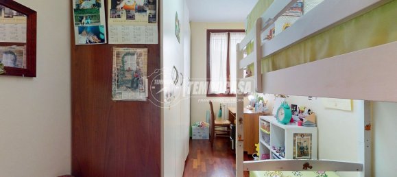 3-salle Appartement à Carpi, Italy No. 191130 11