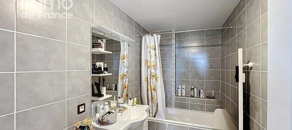 Квартира с 2 спальнями в Вири, Франция № 193073 6