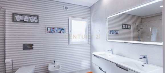 4 bedrooms House in Setubal, Portugal No. 137090 32