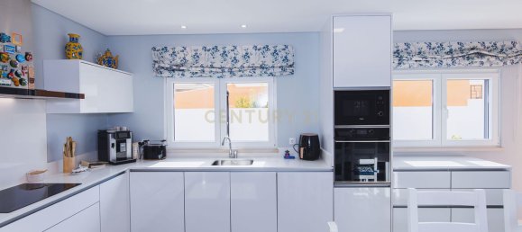 4 bedrooms House in Setubal, Portugal No. 137090 19