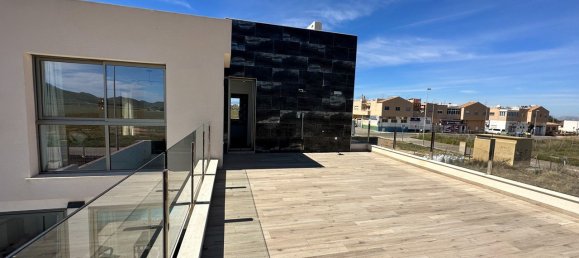 Villa de 3 dormitorios en La Manga del Mar Menor, Spain No. 8874 5