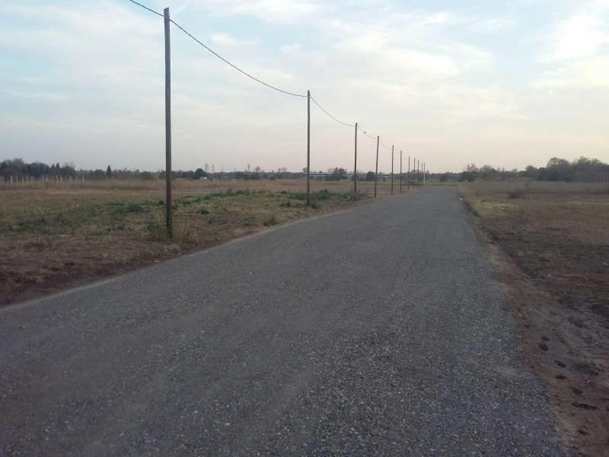  Land in Cordoba, Argentina No. 48600