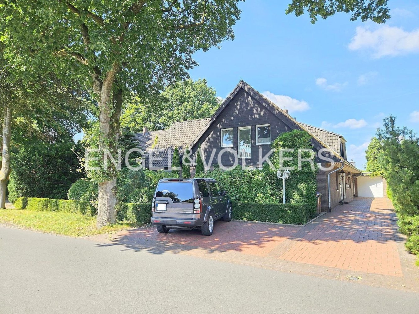 Дом с 9 комнатами в Фрисландия, Германия № 353212