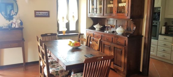 8 rooms House in Fosdinovo, Italy No. 134644 10