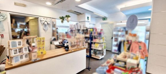 107m² Commercial property in Rimini, Italy No. 374026 12