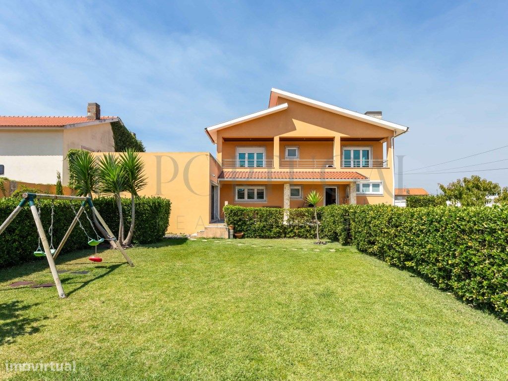 Casa de 5 dormitorios en Gafanha da Encarnacao, Portugal No. 244655